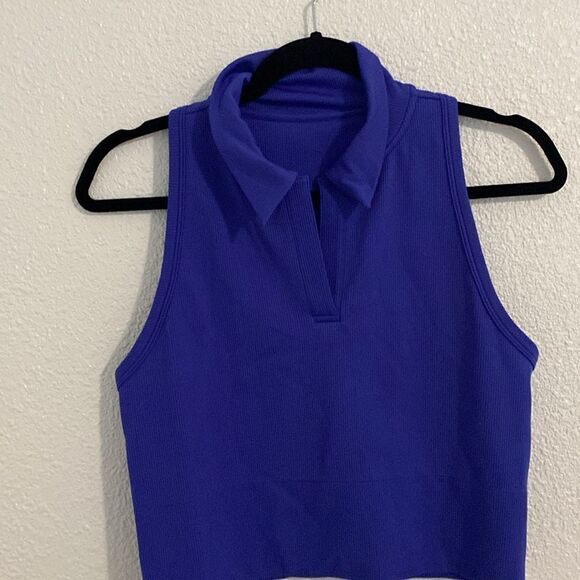 NWOT-Athleta- Aurora Seamless Crop Polo Tank blue- Size Large - Picture 5 of 8